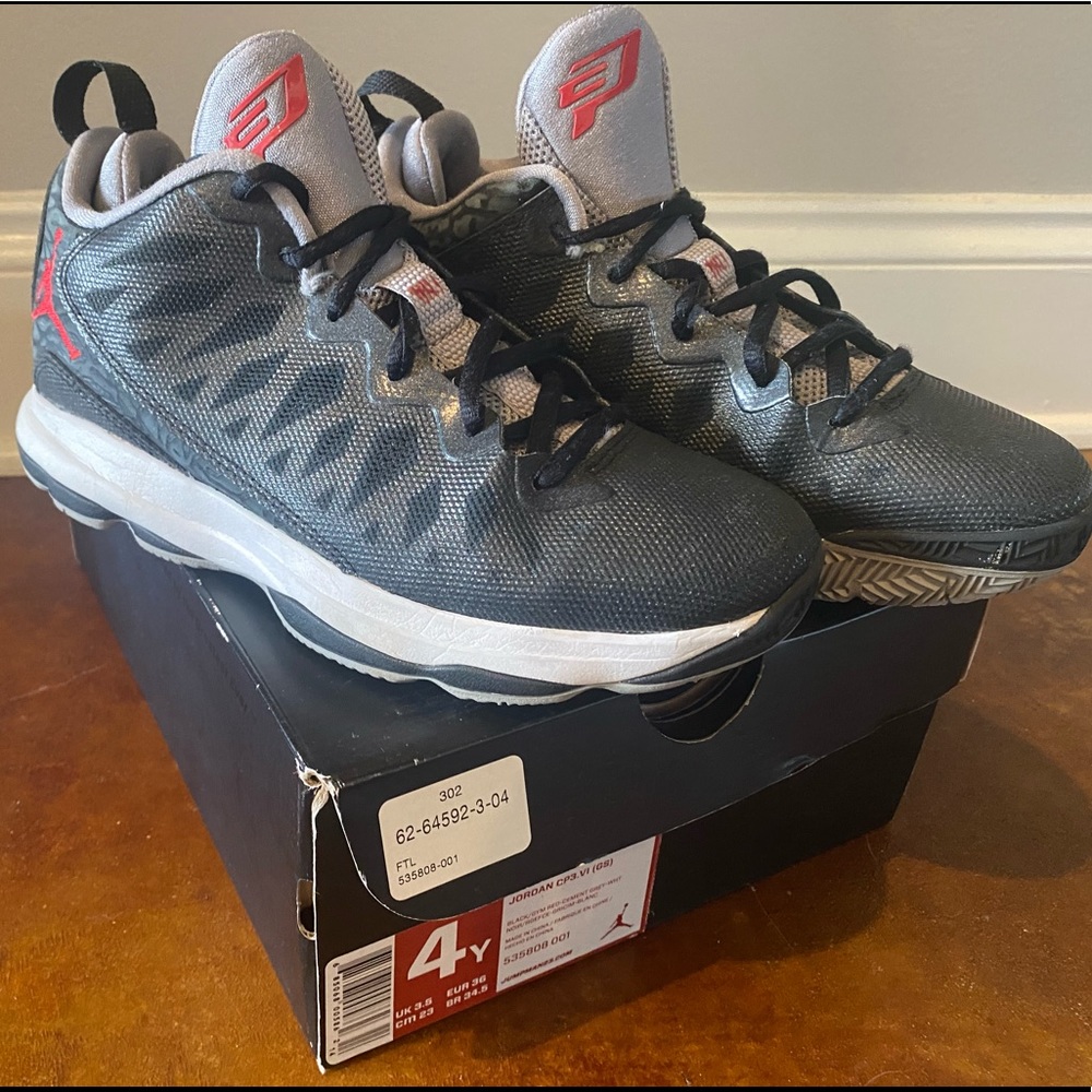 Boys Jordan CP3.VI sneakers